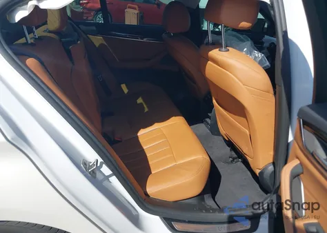 2021 BMW 530I z USA, uszkodzony, nr VIN WBA53BH09MCF34843